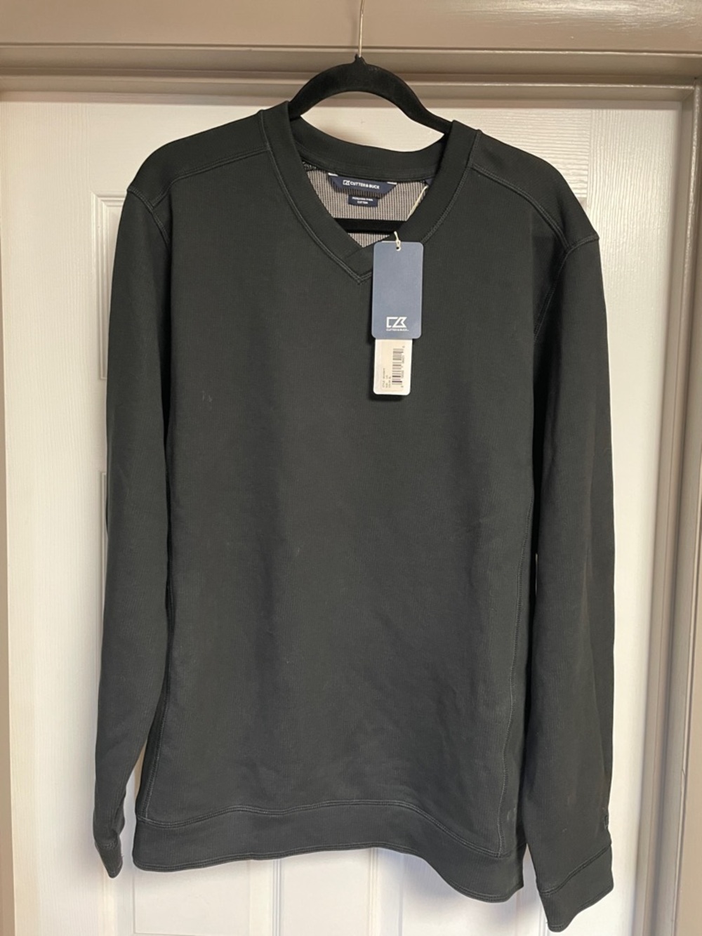 NWT Cutter & Buck Black Crewneck Sweater